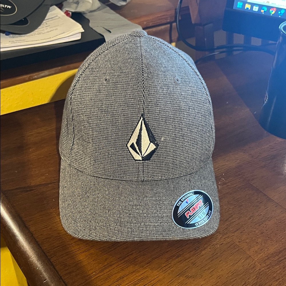 Flex Fit  Black and White Patterned Cap
